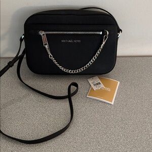Michael Kors Black Jet Set LG EW Zip Chain Crossbody